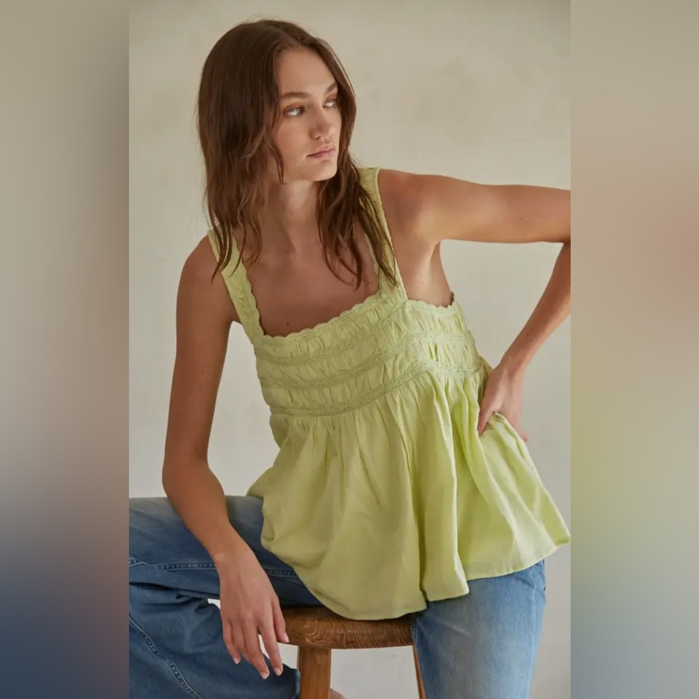BY TOGETHER LEMON SLEEVELESS LACE DETAIL TANK TOP